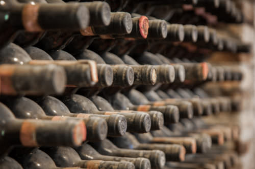 Alte Weinflaschen optimale Lagerung - Vino Culinario