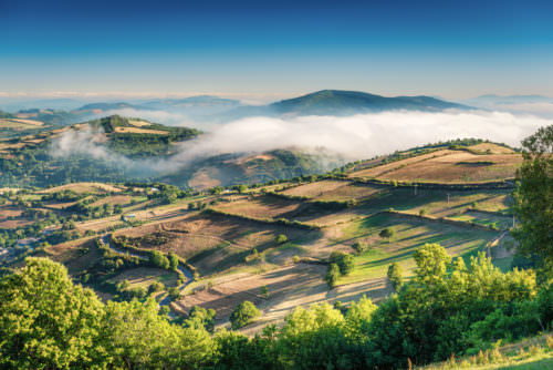 Landschaft Hügel in Galicien, Spanien - Vino Culinario