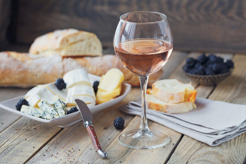 Wein und Käse harmonieren gut - Vino Culinario
